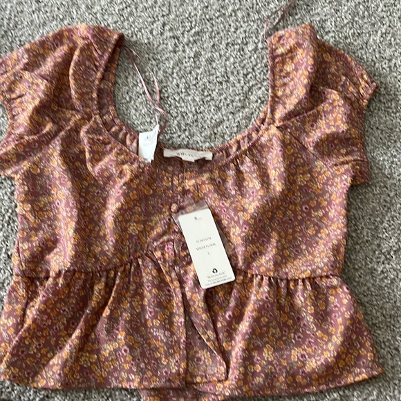 Mauve floral top - Picture 1 of 1